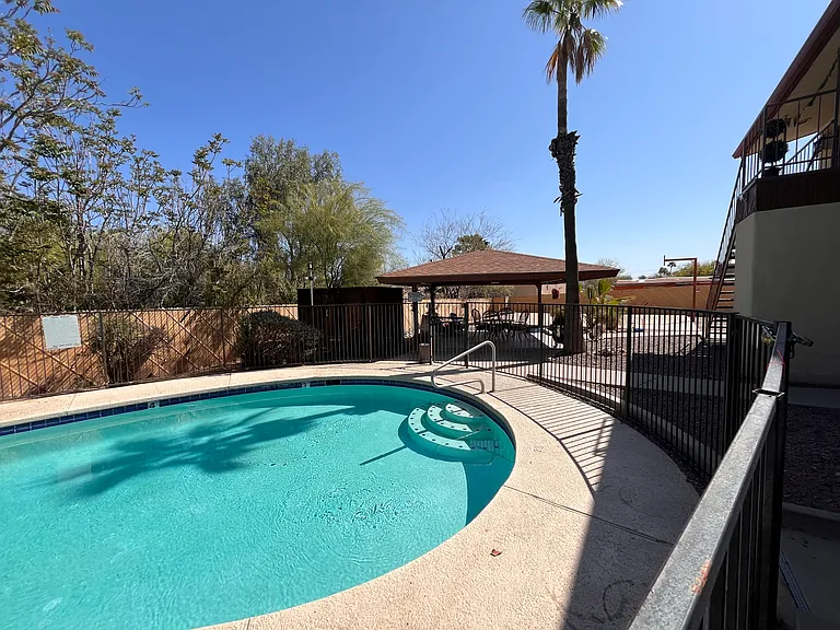 3052 N Alvernon Way #109 — Photo 13