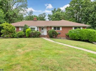 6 Orchard Dr, Scotch Plains Twp., NJ 07076