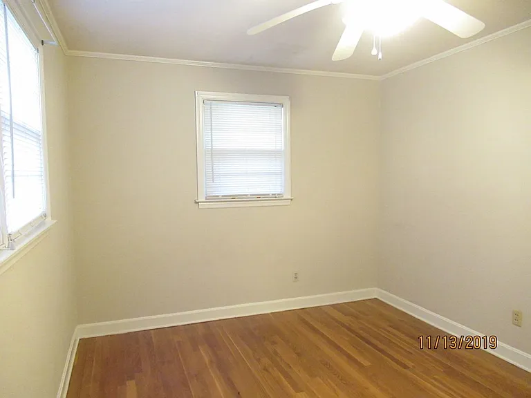 523 Colonial Dr — Photo 9