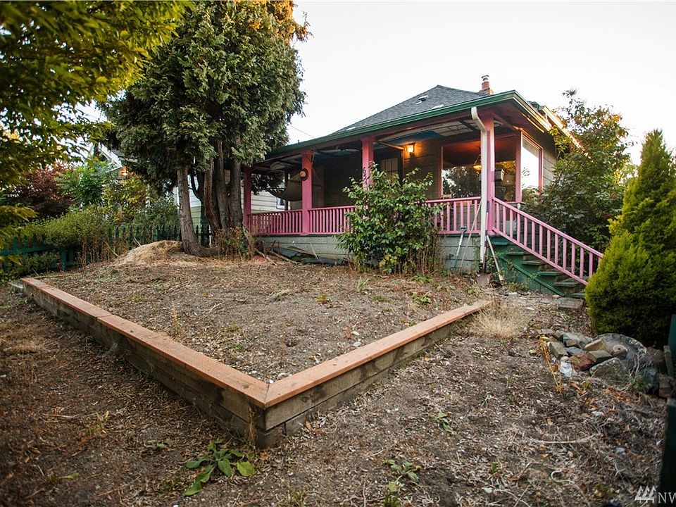 2nd image of 6511 Phinney Ave N
