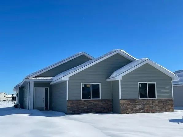 350 Mill St, Osceola, WI 54020