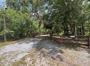 5707 Kelly Rd, Plant City, FL 33565