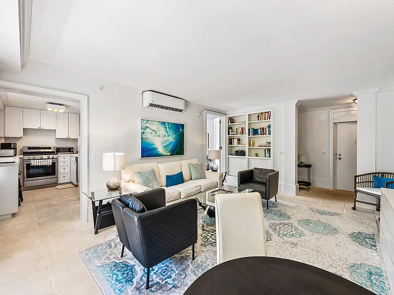 455 Worth Ave #201 — Photo 4