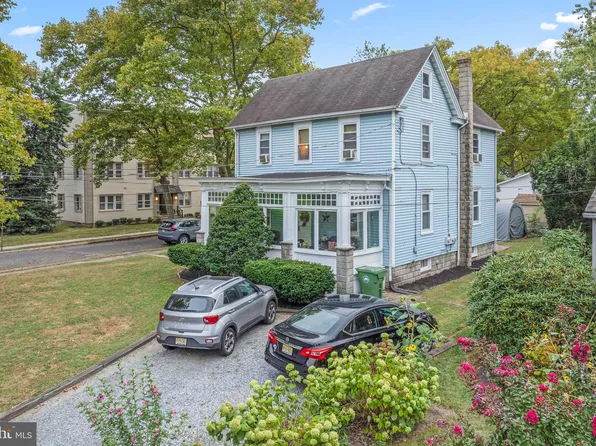 739 Cinnaminson Ave, Palmyra, NJ 08065
