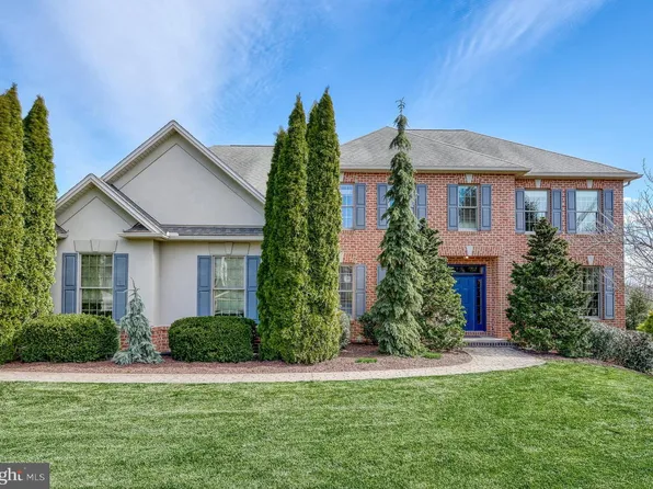 820 Crooked Stick Dr, Mechanicsburg, PA 17050