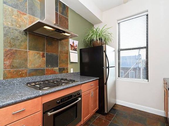Deluxe kitchen