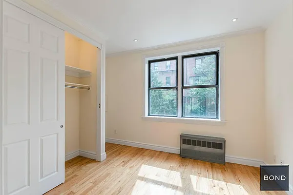 Rented by Bond New York | media 11