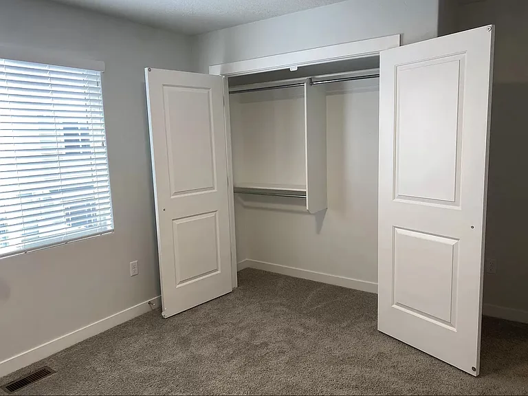 3525 S 4250 W — Photo 13