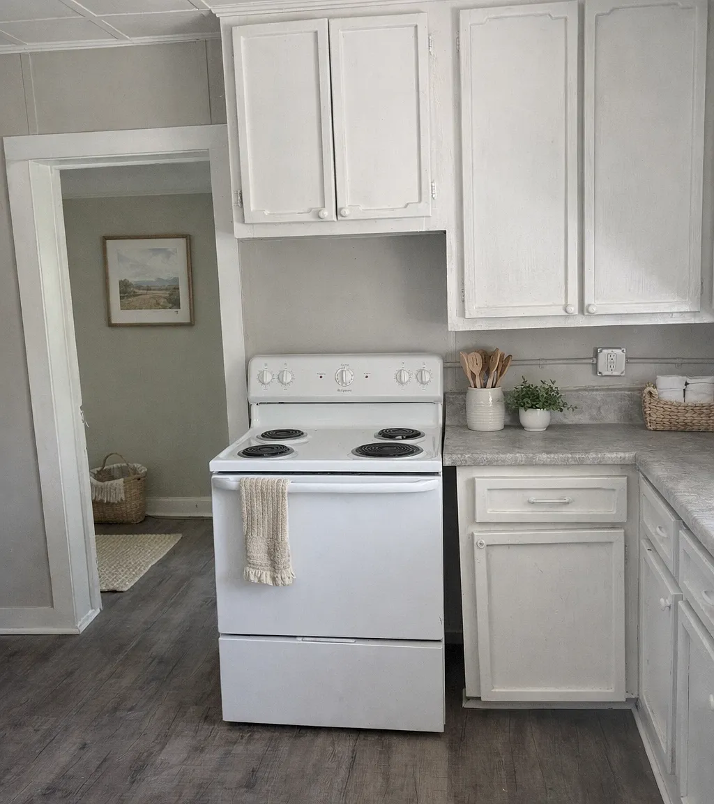 3775 Grand Avenue - 1 — Photo 2