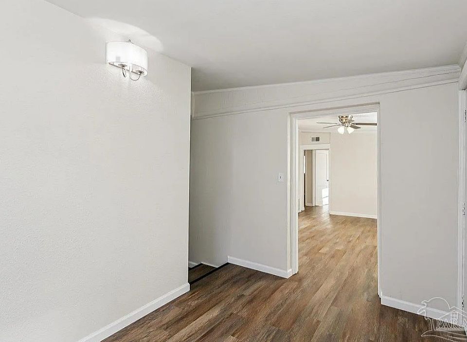 1st image of 10 Cloverland Ct #10