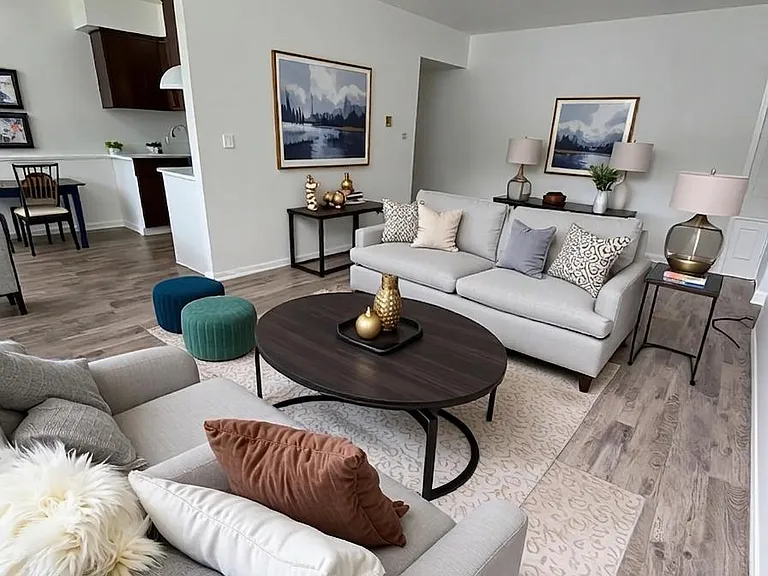 750 Michigan Ave E #3 — Photo 5