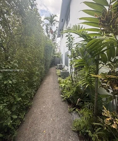 4230 SW 11th St #B — Photo 10