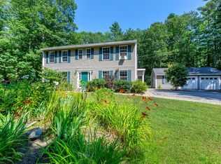 15 Emily St, Topsham, ME 04086