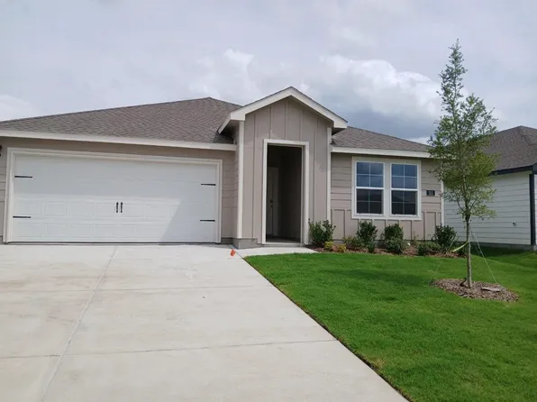 315 Whispering Pine Dr, Royse City, TX 75189