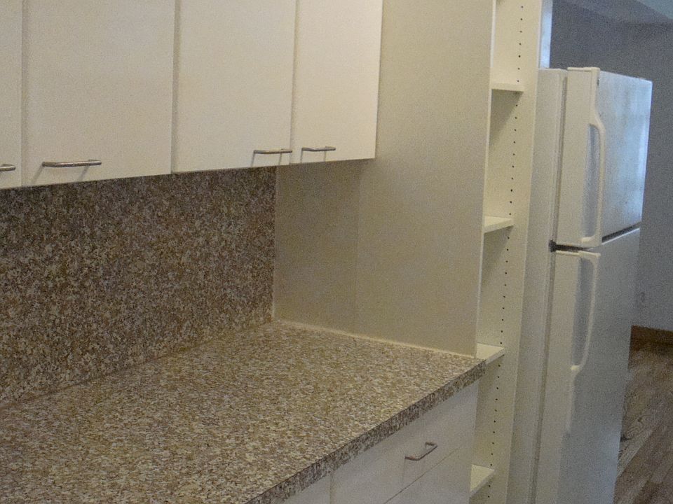 2nd image of 86 W 12th St APT 4A