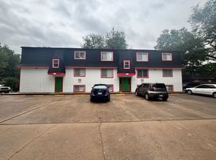 428 N 6th St #4, Manhattan, KS 66502