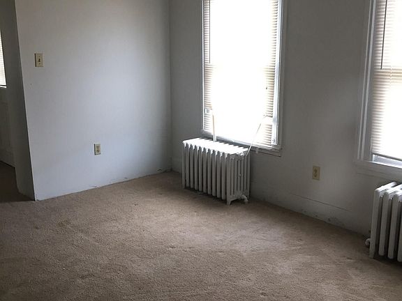 5th image of 15 Saratoga Ave