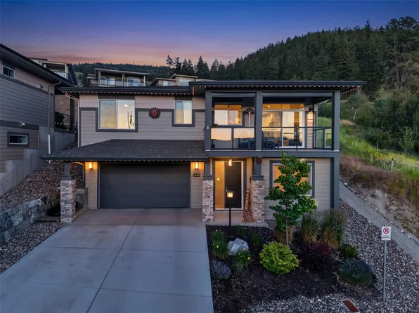 1449 Tower Ranch Dr, Kelowna, BC V1P 1T8