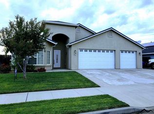 670 Larie Ln, Red Bluff, CA 96080