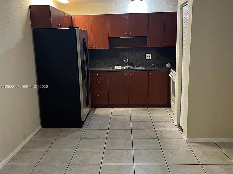 7721 SW 10th Ct #D — Photo 2