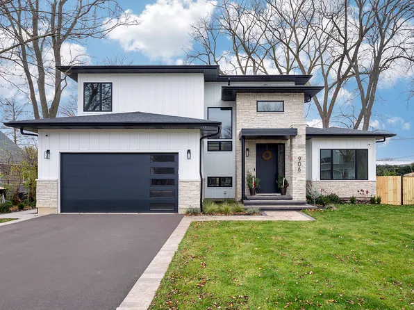 906 Glenshire Rd, Glenview, IL 60025