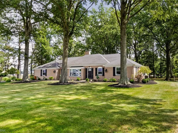630 N Main St, Columbiana, OH 44408