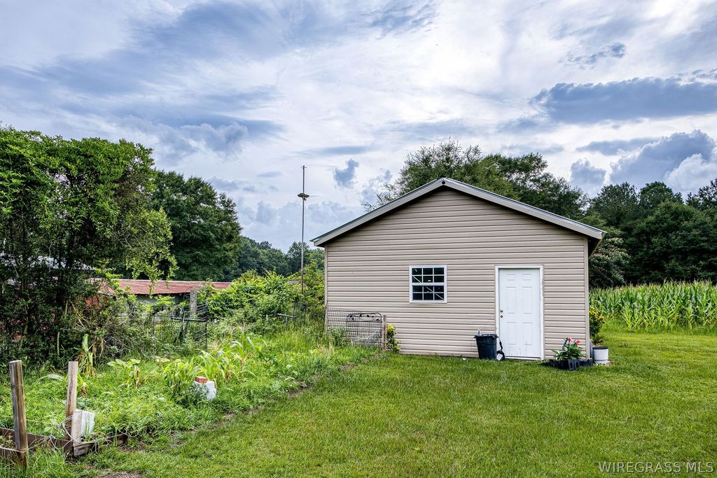 1531 Smith Ave, Elba, AL - More
