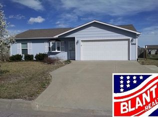2816 Brookville Dr, Manhattan, KS 66502