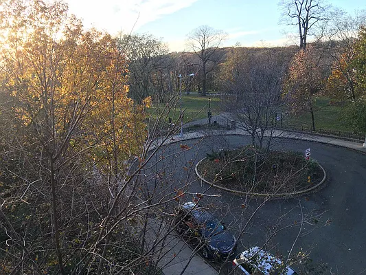 Rented by Bond New York | media 9