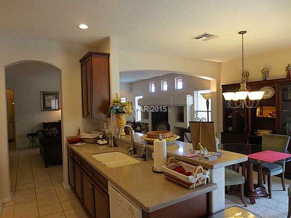 5th image of 43033 N Hudson Ct