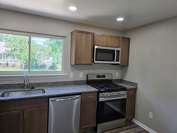 4th image of 1203 Wendell Ave