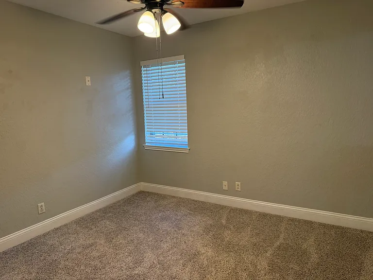 506 Pecos Trl — Photo 29