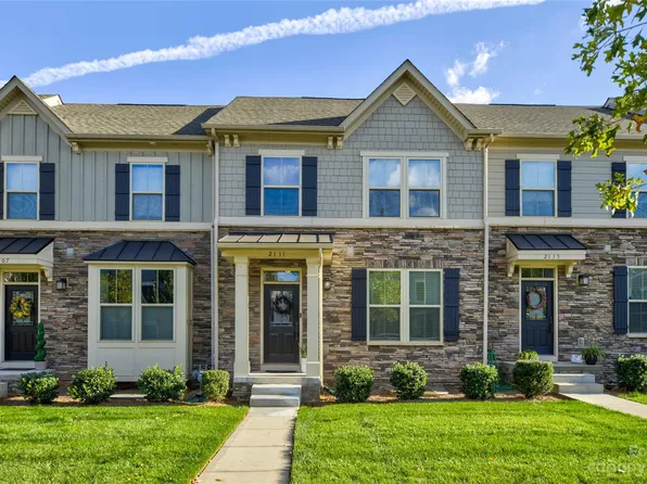 2111 Birchside Dr, Charlotte, NC 28205