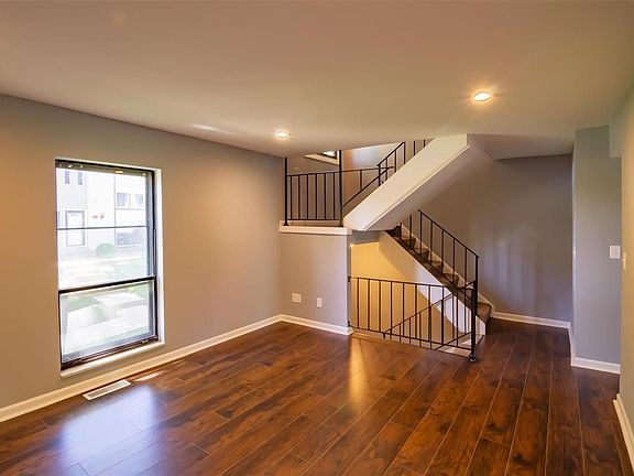 4th image of 168 Carmel Woods Dr