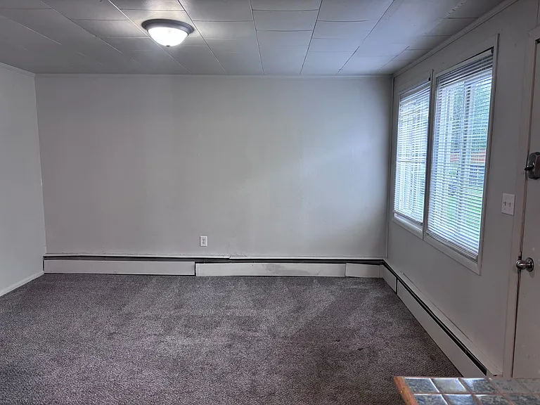 3604 Oregon Dr — Photo 2