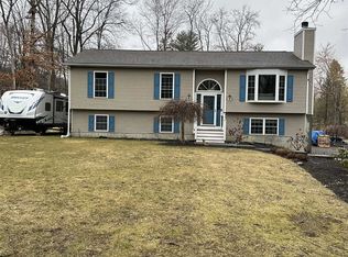 185 Ring Rd, Salt Point, NY 12578