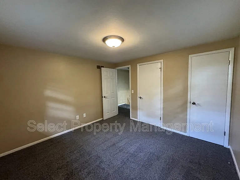 7001 Blake Dr — Photo 12