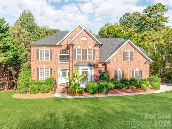 2910 Providence View Ln, Charlotte, NC 28270