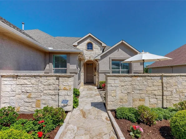 9704 Blackwood Dr, Denton, TX 76207
