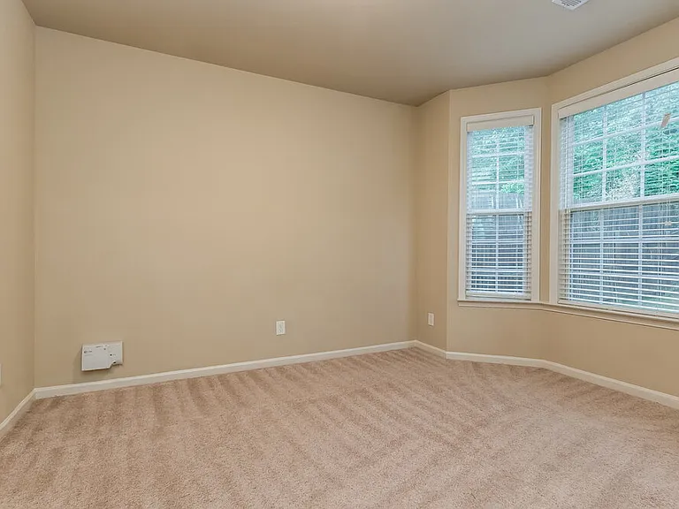 3925 Village Estates Ct — Photo 8