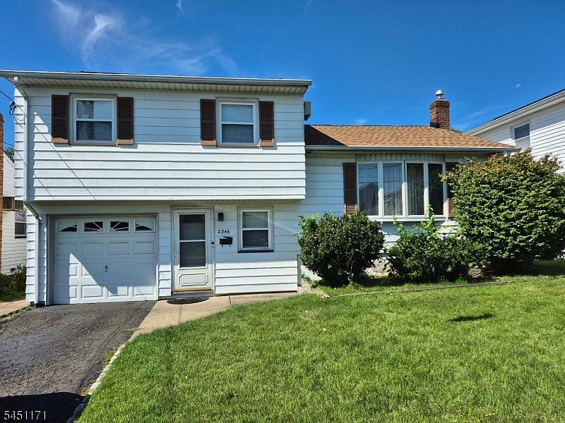 1st image of 2346 Dunlake Rd