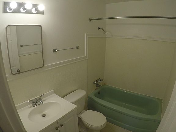 4th image of 3914 Thomason Ave APT 3
