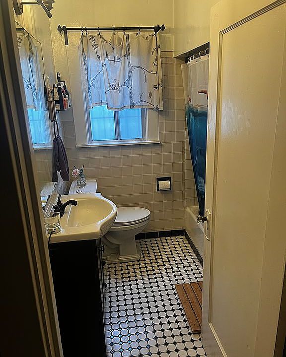 1st image of 3738 Midvale Ave