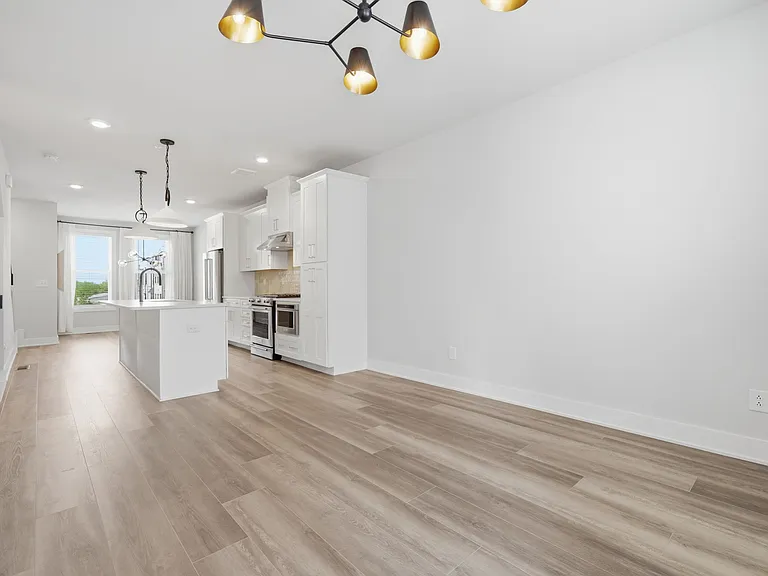 1737 Dunavant St — Photo 11