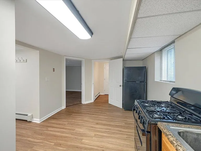 205 Hudson St #1 — Photo 6