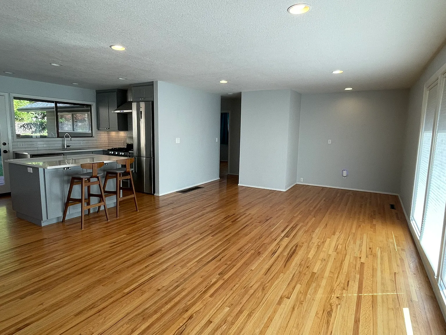 3 bed, 2.5 bath, 1710 sqft, $2,795 — Photo 3