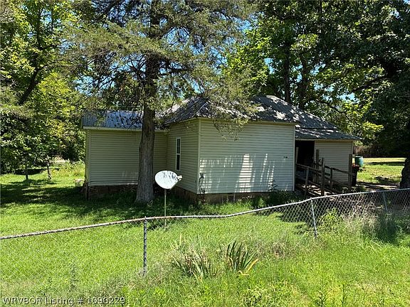 4th image of 518 E Jackson Ave