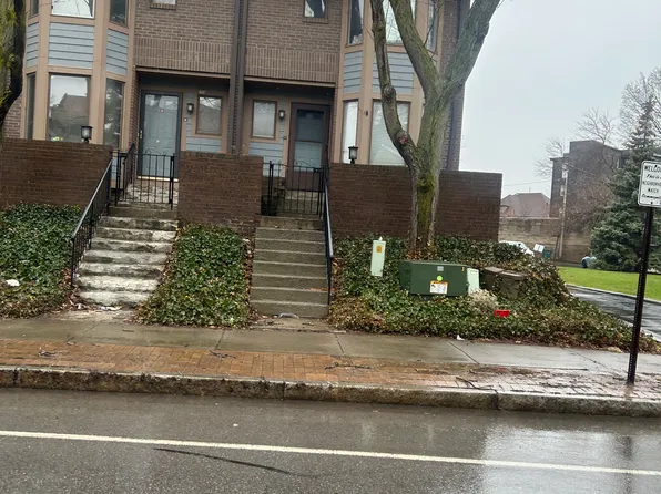 395 Alexander St APT 12, Rochester, NY 14607