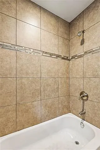 817 Egania St — Photo 15