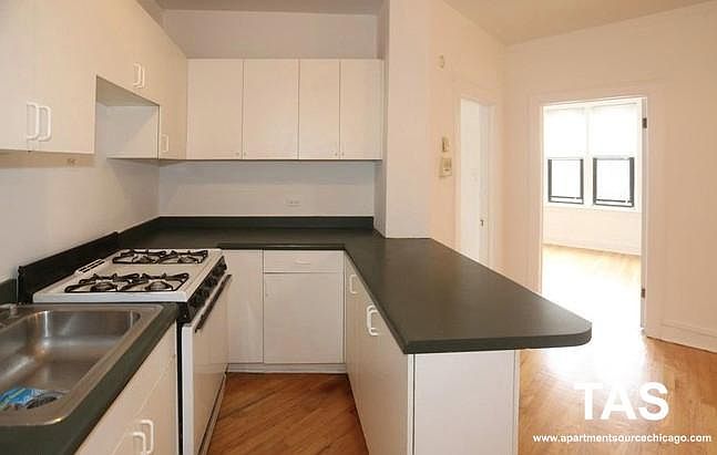1st image of 5734 N Glenwood Ave #2